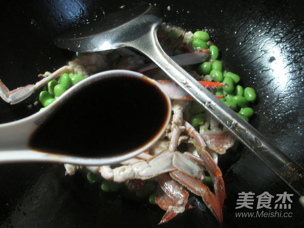毛豆炒螃蟹的做法步骤:9