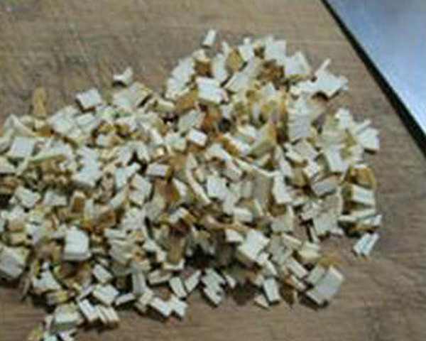 香干芹菜叶春卷的做法步骤:4