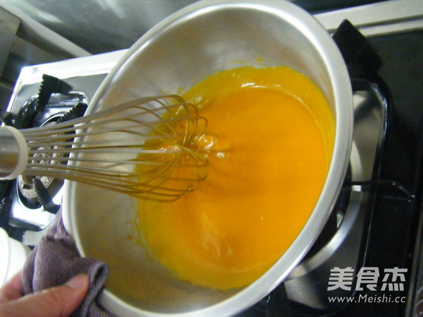 芒果慕斯蛋糕的做法步骤:6