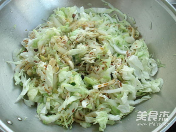 小炒白菜丝的做法步骤:5