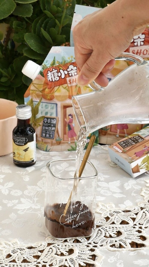 摩卡奥利奥蛋糕卷的做法步骤:2