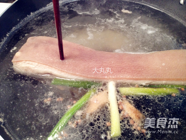 回锅肉的做法步骤:2