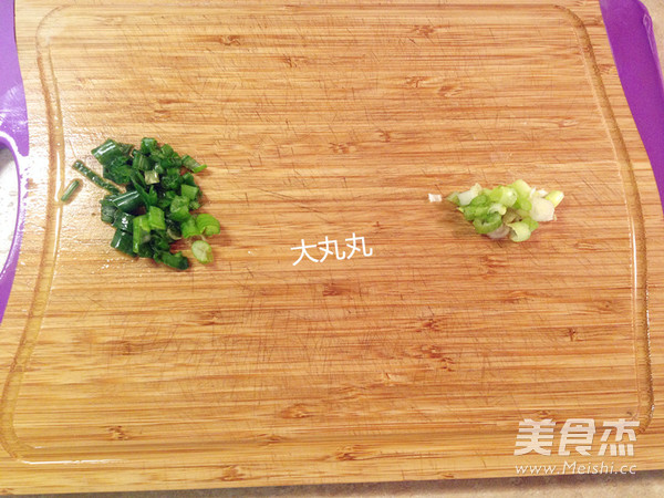番茄炒蛋的做法步骤:3