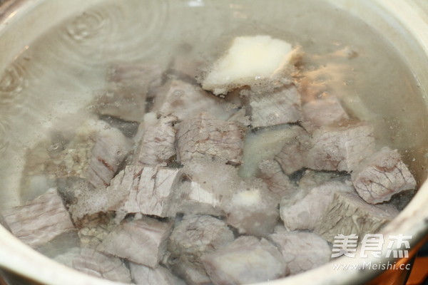 西红柿牛肉煲的做法步骤:4