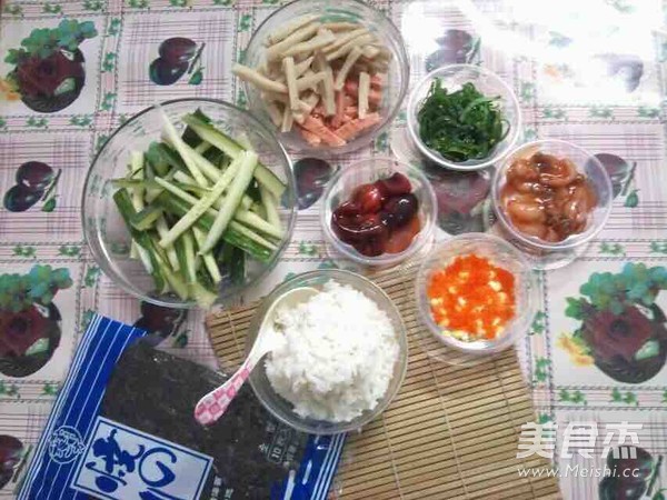 寿司的做法步骤：1