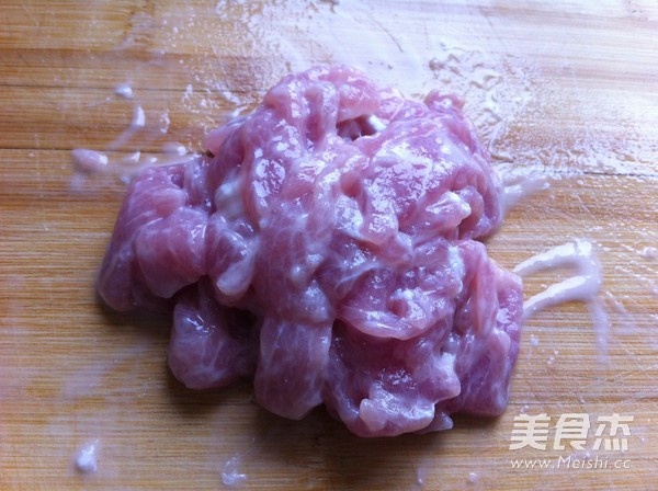 圆白菜冻豆腐炒肉的做法步骤：5