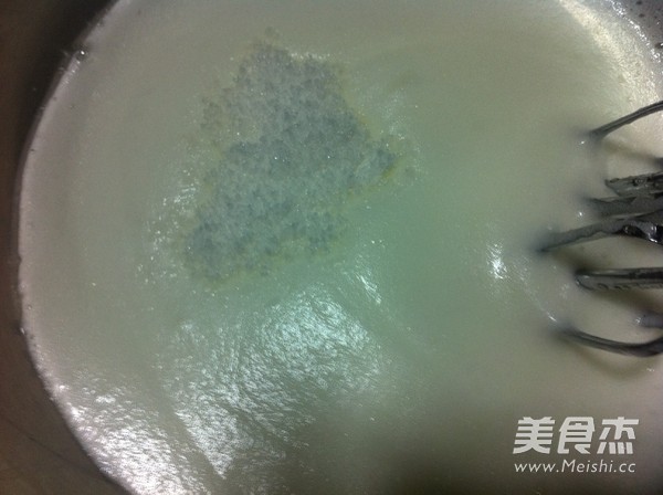巧克力戚风蛋糕的做法步骤:2