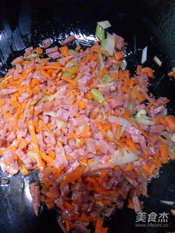蛋炒饭的做法步骤：7
