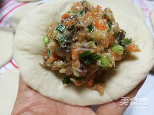 胡萝卜猪肉包的做法步骤：13