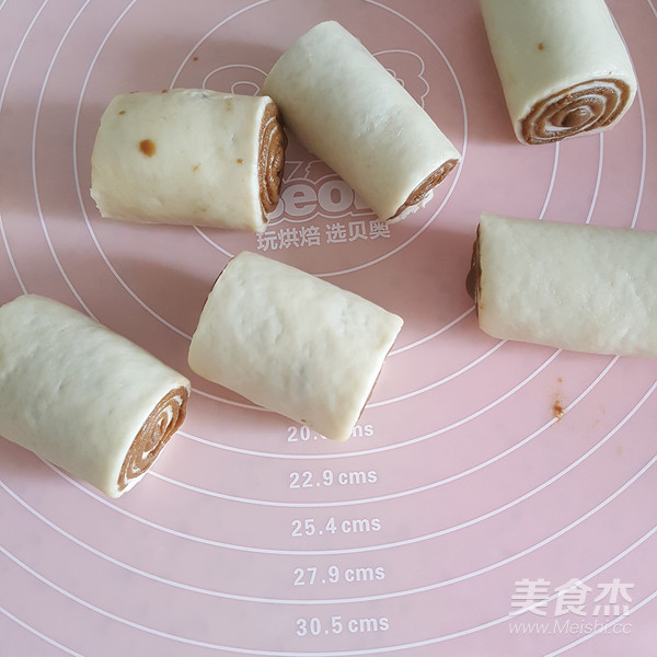 红糖麻酱烧饼的做法步骤：12