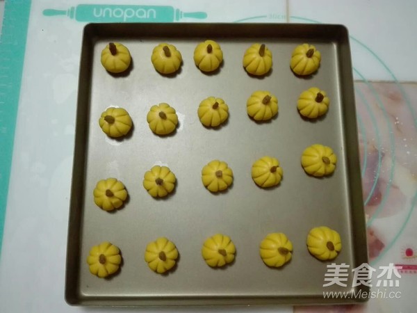 南瓜饼干的做法步骤:13