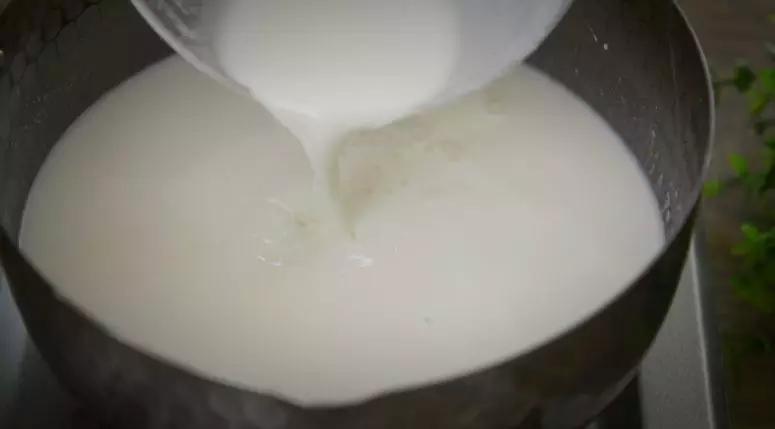 芒果双皮奶的做法步骤:3