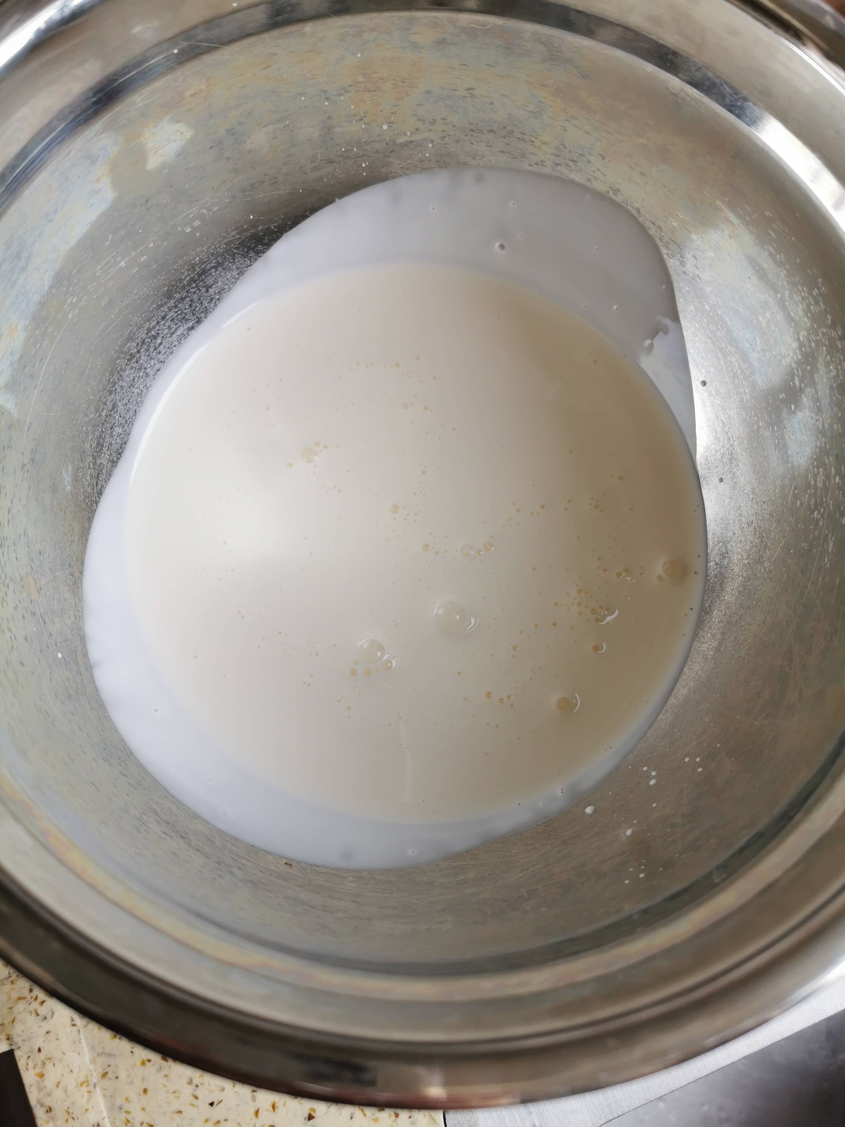 奶油水果冰淇淋的做法步骤：2