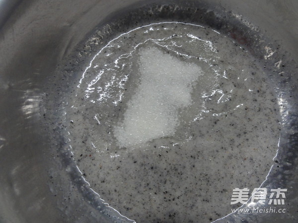 火龙果慕斯蛋糕的做法步骤:2