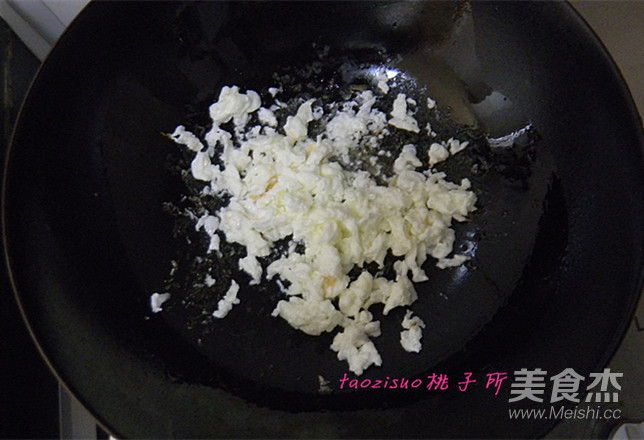 金银蛋炒饭的做法步骤:3