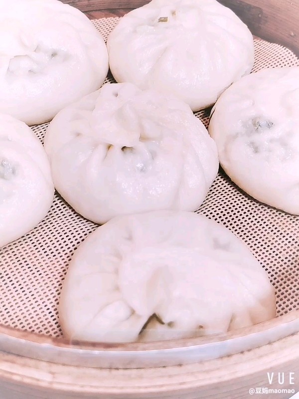 小葱鸡蛋包子的做法步骤:6