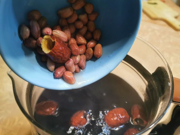 四红汤煮圆子的做法步骤：6