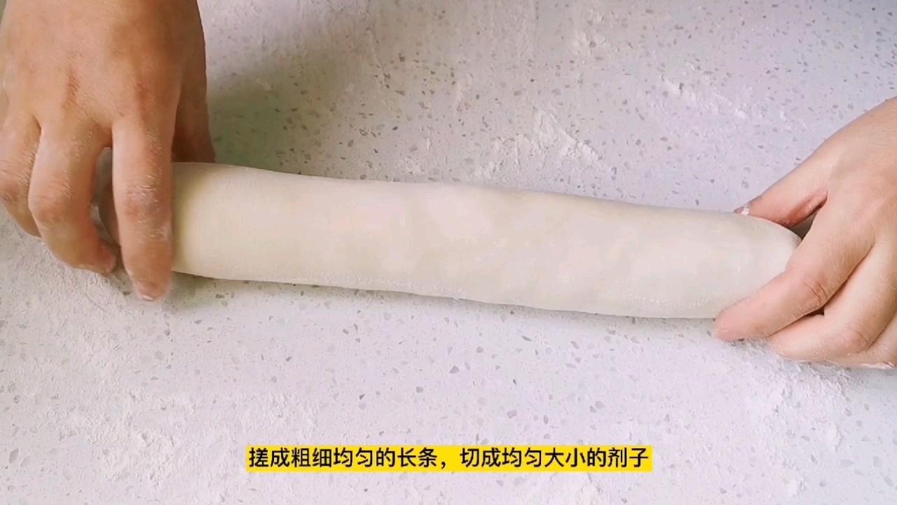 一家老少都爱吃的香菇青菜包子，每个月最少做4次的做法步骤：9