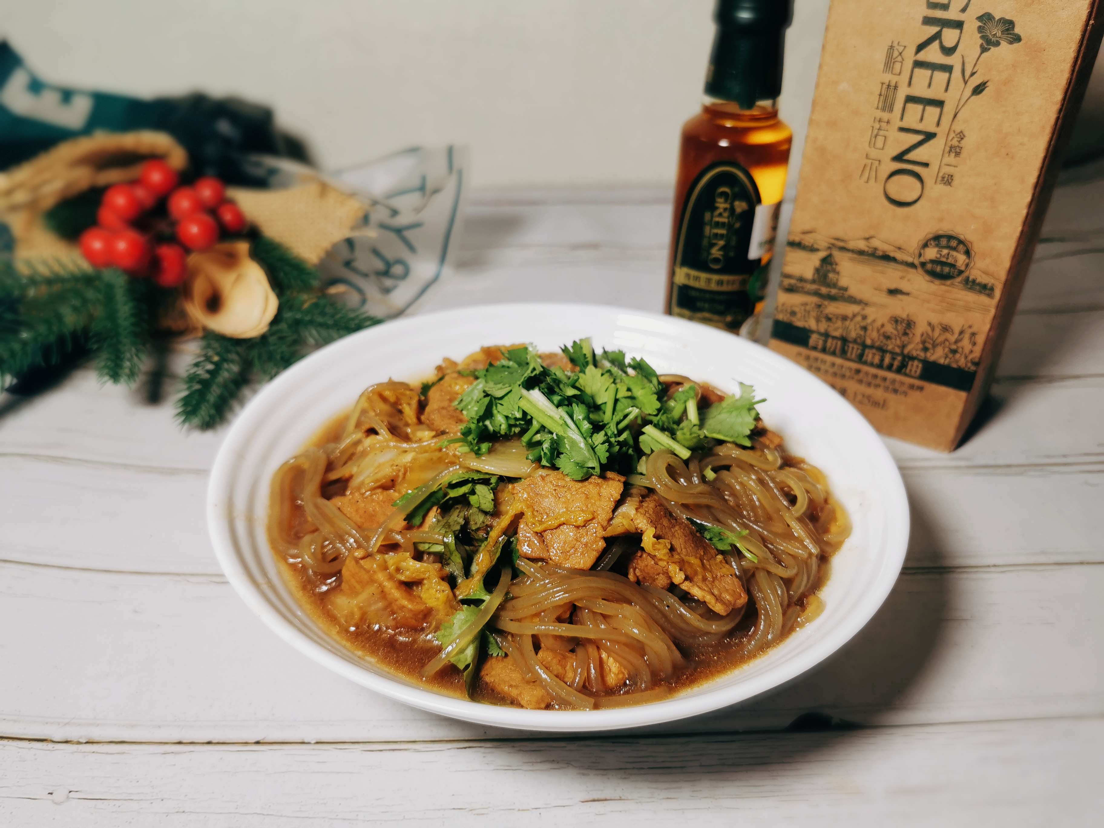 秋冬季节一定要吃的猪肉白菜炖粉条,一家老少都喜欢的做法步骤:12