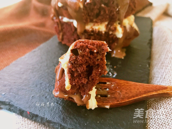 红丝绒巧克力淋面蛋糕的做法步骤:15