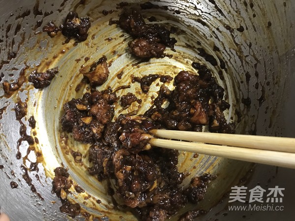 酱肉馄饨的做法步骤：1