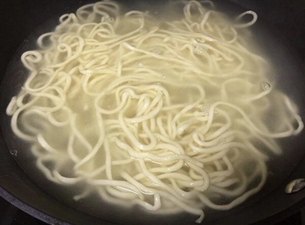 红烧牛肉面的做法步骤:2