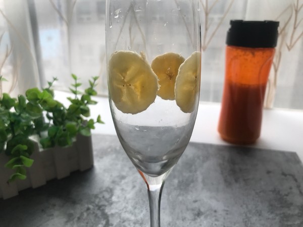 香蕉酸奶奶昔的做法步骤：5