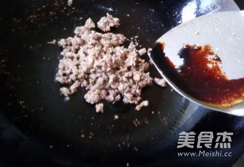 芹菜叶肉沫粥的做法步骤：6