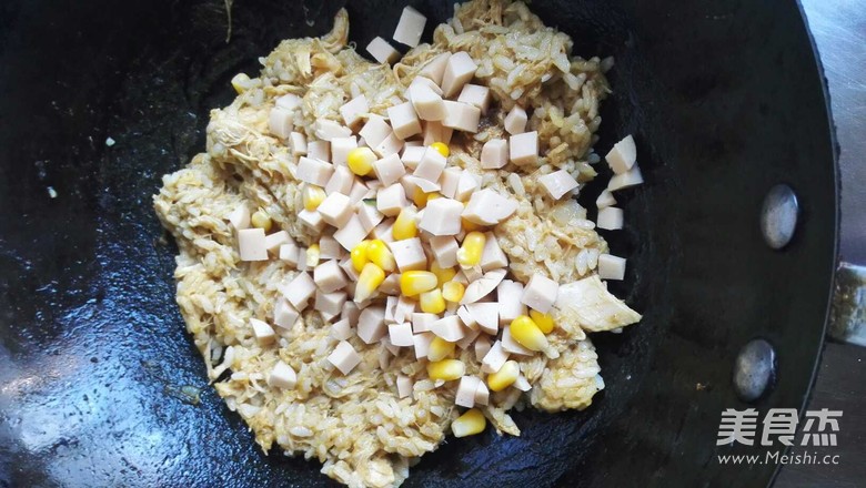 炒饭+小蛋包饭的做法步骤:5