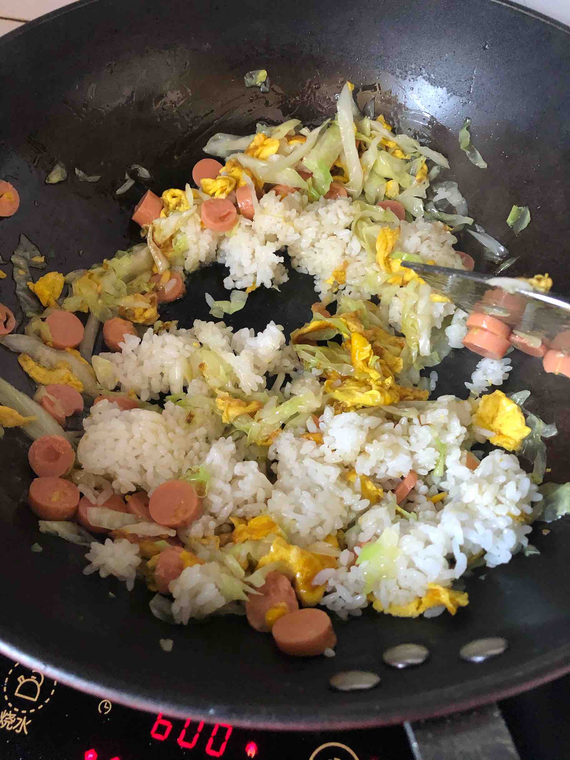 香肠蛋炒饭的做法步骤：7