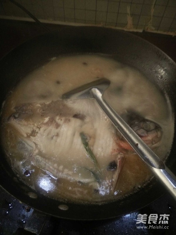 红烧鳊鱼的做法步骤：7