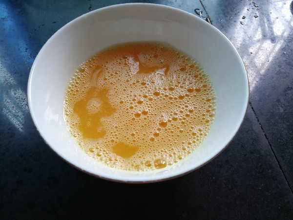 水饺抱蛋的做法步骤:4