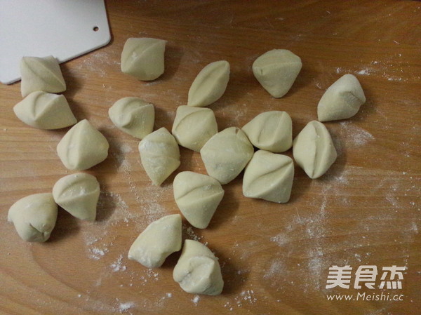 白萝卜猪肉包子的做法步骤:16