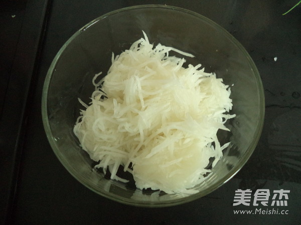 白萝卜猪肉包子的做法步骤:11