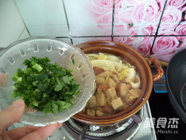 香芋烧肉煲的做法步骤：15