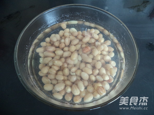 香醋拌芹菜花生米的做法步骤:6