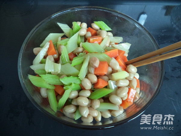 香醋拌芹菜花生米的做法步骤:14