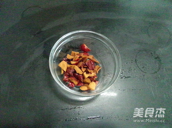 糯米红枣豆奶的做法步骤：2