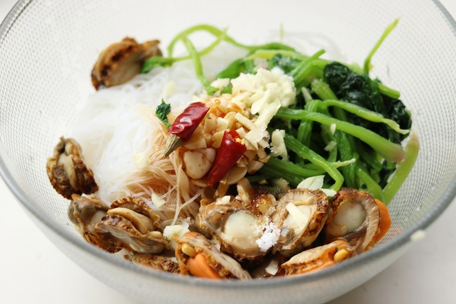 凉菜||菠菜粉丝拌扇贝的做法步骤:5