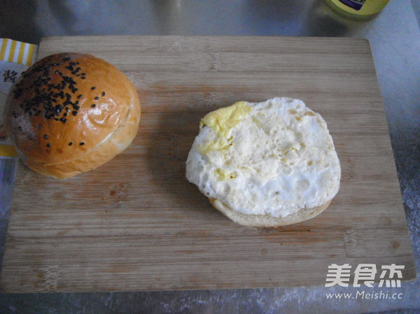 鸡蛋肉松汉堡的做法步骤:15