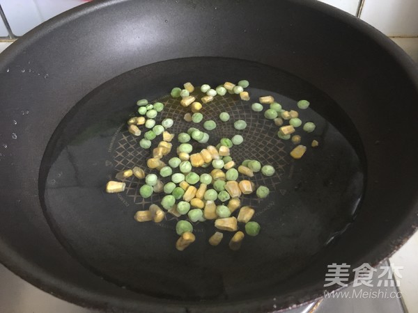 虾仁蛋黄豆腐的做法步骤：3