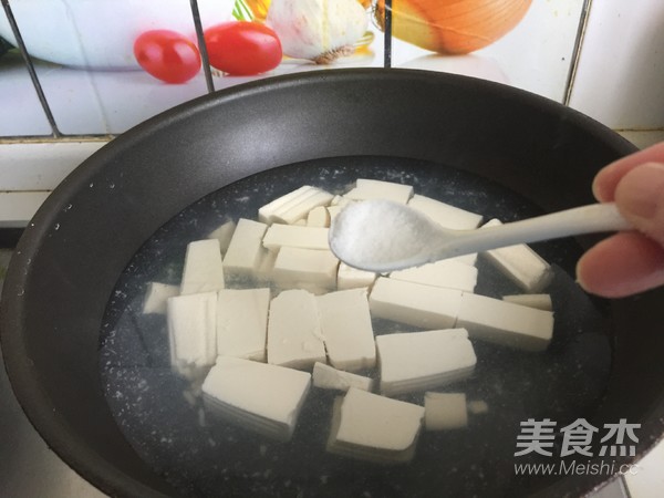 虾仁蛋黄豆腐的做法步骤：5