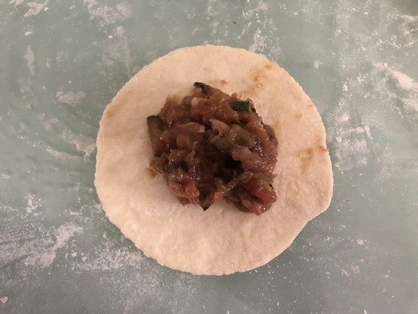 茄丁肉包的做法步骤：9