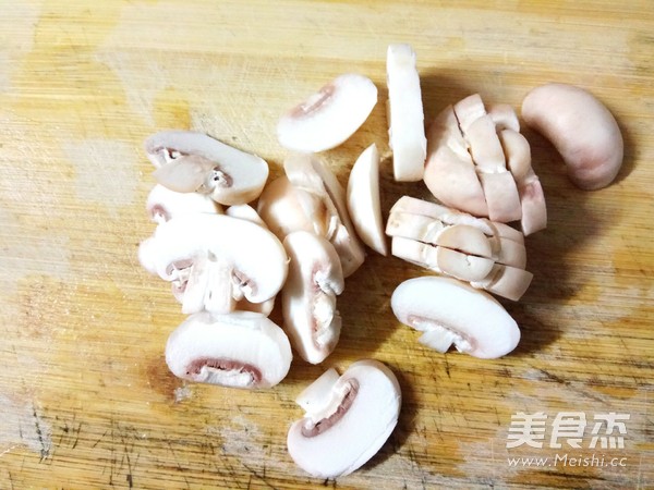 蘑菇汤鲜肉小馄饨的做法步骤：8