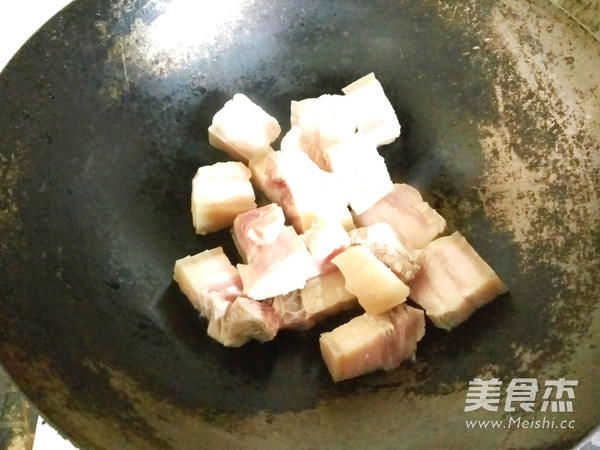 烤麸红烧肉的做法步骤：3