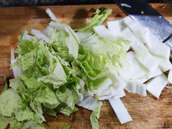 白菜炒年糕的做法步骤:5