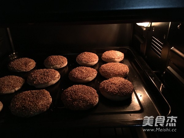 麻酱烧饼的做法步骤：17