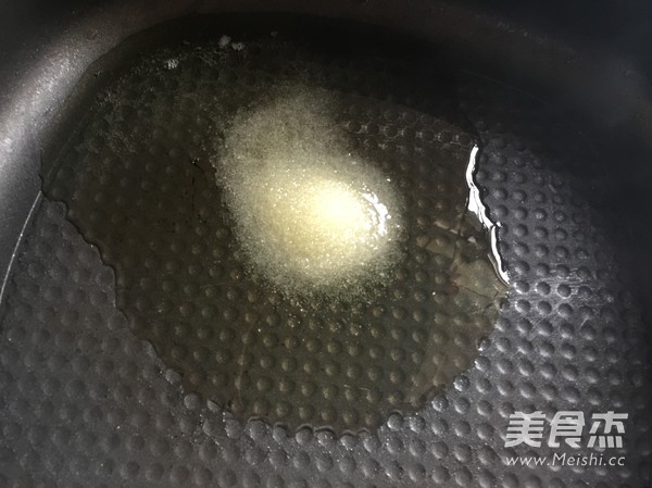 糖醋排骨的做法步骤：7