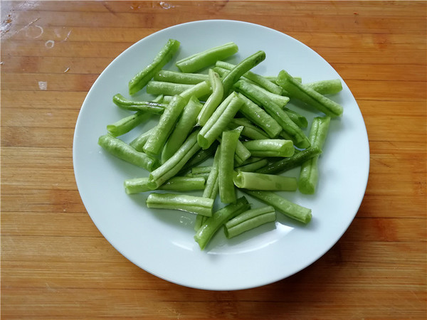 胚芽米牛肉焖饭的做法步骤：4