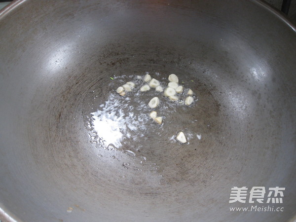 蚕豆米鸡蛋汤的做法步骤:5